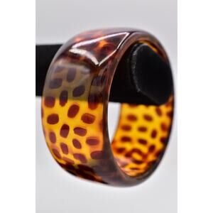 Joan Rivers Vintage Lucite Bangle Bracelet Tortoise Chunky Signed 1980s Bin2